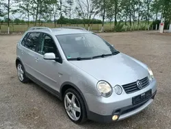 Argintiu Utilizat 2004 VW Polo Cross Hatchback | 1.990 EUR