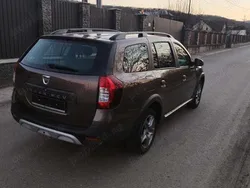 Utilizat 2018 Dacia Logan Stepway Berlinǎ | 7.650 EUR (Preț OK)