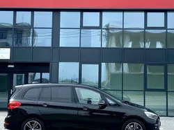 Culoarenegru Utilizat 2018 BMW 218 Comfort Edition Monovolum | 11.500 EUR (Preț bun)