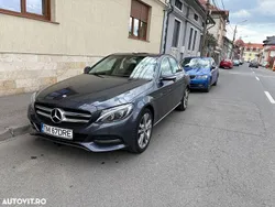 Gri Utilizat 2014 Mercedes C250 Exclusive Berlinǎ | 26.000 EUR