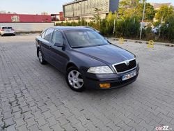 Gri Utilizat 2007 Skoda Octavia Berlinǎ | 1.599 EUR (Preț bun)