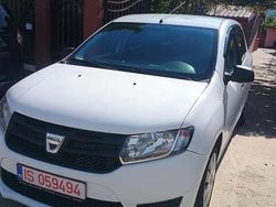 Culoarealb Utilizat 2015 Dacia Sandero Acces Hatchback | 4.000 EUR (Preț bun)