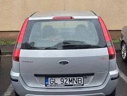 Culoareargint Utilizat 2003 Ford Fusion Hatchback | 2.700 EUR