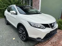Alb Utilizat 2015 Nissan Qashqai Tekna SUV | 12.000 EUR (Preț bun)