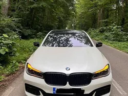 Culoarealb Utilizat 2015 BMW 740 Comfort Edition Berlinǎ | 31.500 EUR