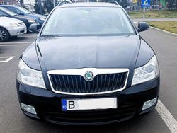 Culoarenegru Utilizat 2011 Skoda Octavia Break | 5.500 EUR (Preț OK)