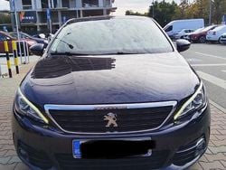 Culoarealbastru Utilizat 2018 Peugeot 308 Active Break | 7.900 EUR (Preț bun)