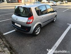 Utilizat 2006 Renault Scénic Monovolum | 1.100 EUR (Preț bun)