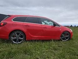 Rosu Utilizat 2015 Opel Astra Break | 8.000 EUR