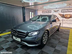 Gri Utilizat 2020 Mercedes E200 Berlinǎ | 30.990 EUR (Scump)