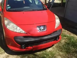 Rosu Utilizat 2007 Peugeot 207 Berlinǎ | 2.950 EUR (Puțin scump)