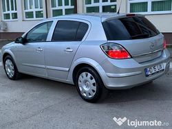 Argintiu Utilizat 2008 Opel Astra Berlinǎ | 1.390 EUR (Preț OK)
