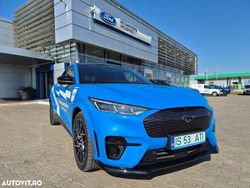 Culoarealbastru Utilizat 2022 Ford Mustang Mach-E GT SUV | 39.989 EUR