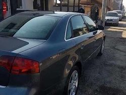 Utilizat 2006 Audi A4 Berlinǎ | 3.000 EUR (Preț OK)