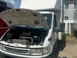 Alb Utilizat 2005 Iveco Daily | 3.500 EUR (Preț bun)