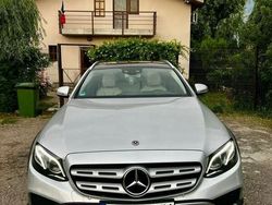 Gri Utilizat 2018 Mercedes E220 Break | 26.499 EUR