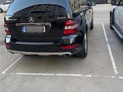Culoarenegru Utilizat 2011 Mercedes ML350 SUV | 5.900 EUR (Super Preț)