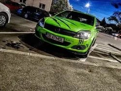 Verde Utilizat 2006 Opel Astra GTC Sport Coupe | 3.650 EUR