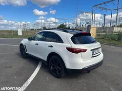 Culoarealb Utilizat 2012 Infiniti Ex30 SUV | 8.900 EUR