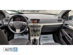 Argintiu Utilizat 2006 Opel Astra Berlinǎ | 2.299 EUR (Preț OK)