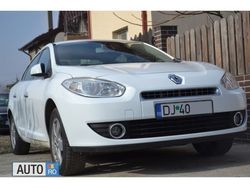 Alb Utilizat 2012 Renault Fluence Berlinǎ | 8.700 EUR