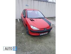 Rosu Utilizat 2004 Peugeot 206 Berlinǎ | 1.000 EUR (Preț bun)
