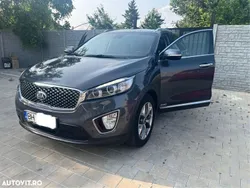 Gri Utilizat 2016 Kia Sorento SUV | 17.220 EUR