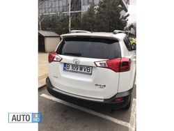 Alb Utilizat 2014 Toyota RAV4 SUV | 24.500 EUR