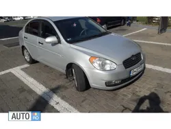 Gri Utilizat 2007 Hyundai Accent Berlinǎ | 2.100 EUR