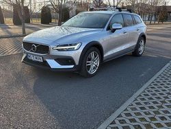 Culoaregri Utilizat 2020 Volvo V60 CC Break | 27.000 EUR