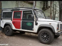 Culoareverde Utilizat 2011 Land Rover Defender S SUV | 20.000 EUR