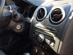 Rosu Utilizat 2008 Nissan Qashqai SUV | 3.800 EUR