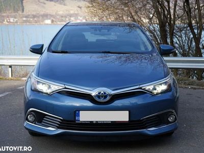 second-hand Toyota Auris Hybrid 