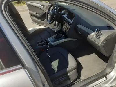 Utilizat 2010 Audi A4 Berlinǎ | 7.000 EUR (Preț OK)