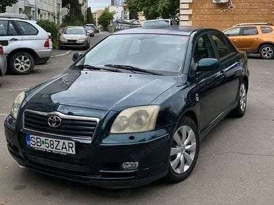 Culoareverde Utilizat 2003 Toyota Avensis Executive Berlinǎ | 1.500 EUR