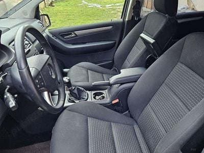 Second-hand Mercedes B180 109 CP (80 kW) 2009 Monovolum