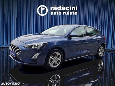 Culoarealbastru Utilizat 2021 Ford Focus Hatchback | 14.400 EUR (Puțin scump)