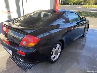 Negru Utilizat 2004 Hyundai Coupé GLS Coupe | 1.200 EUR