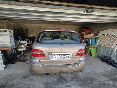 Mercedes B200