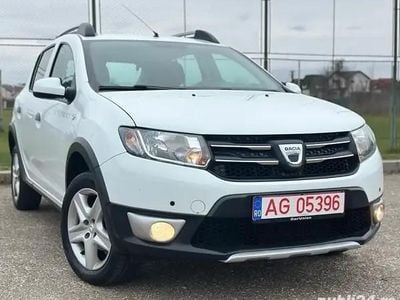Second-hand Dacia Sandero Stepway 90 CP (66 kW) 2016 Alb Hatchback