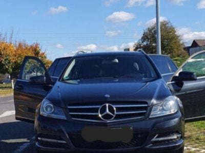 Mercedes 220
