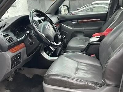 Second-hand 2004 Toyota Land Cruiser | 9.700 EUR (Scump)