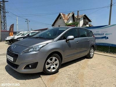 Second-hand Peugeot 5008 Active 115 CP (84 kW) 2015 Gri Monovolum