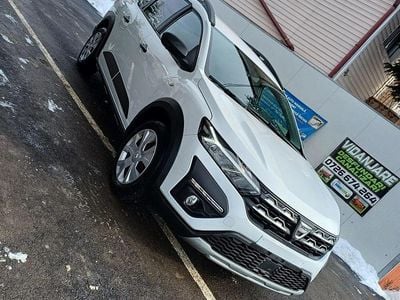 Second-hand Dacia Jogger Comfort 110 CP (80 kW) 2022 Culoarealb Monovolum