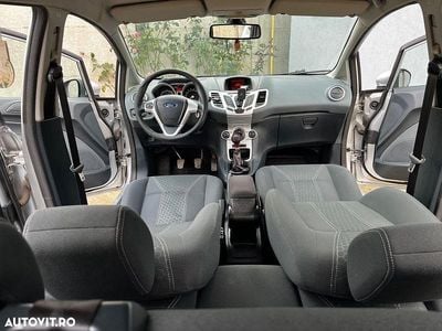 Culoaregri Utilizat 2011 Ford Fiesta Titanium Hatchback | 3.699 EUR (Puțin scump)
