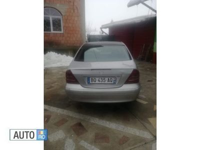 second-hand Mercedes C220 