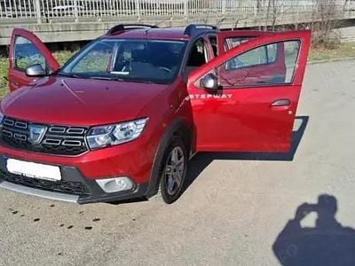 Second-hand Dacia Sandero Stepway 90 CP (66 kW) 2020 Rosu Hatchback