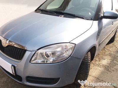 second-hand Skoda Roomster 1.4 16v benzina clima