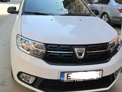 Second-hand Dacia Sandero 75 CP (55 kW) 2017 Alb Hatchback