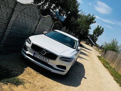 Second-hand Volvo S90 Momentum 254 CP (186 kW) 2017 Culoarealb Berlinǎ